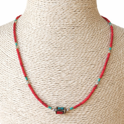 Collier Flamme du Tibet – Corail Rouge & Perle Tribale