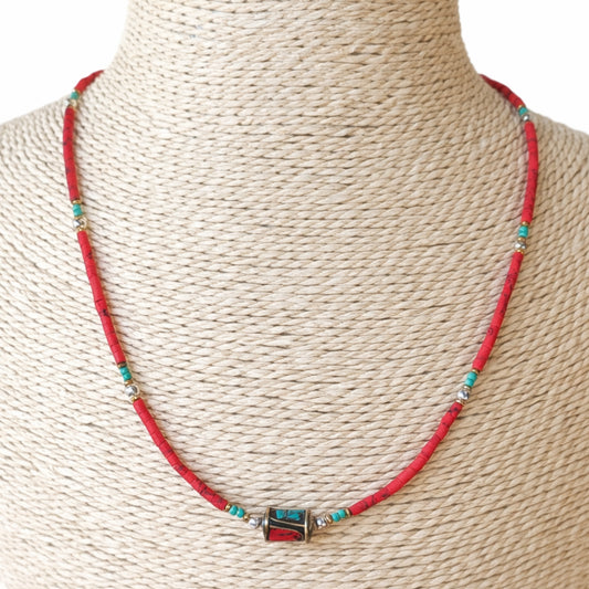 Collier Flamme du Tibet – Corail Rouge & Perle Tribale