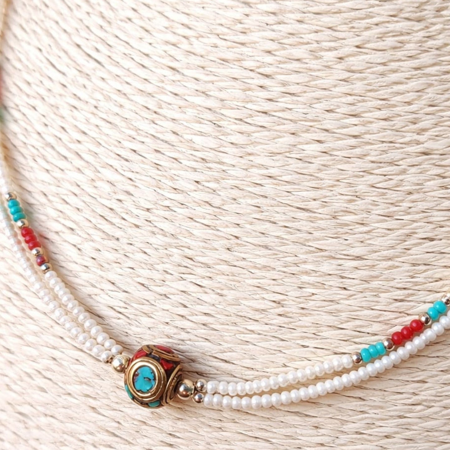 Collier Double Rang Neiges Sacrées – Howlite Blanche & Turquoise