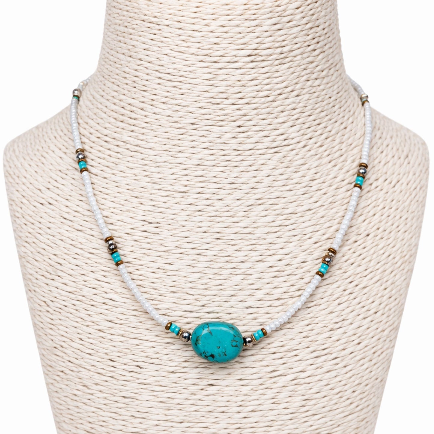 Collier Sérénité de l'Anapurna – Howlite Blanche & Turquoise du Népal