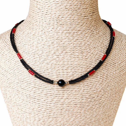 Collier Double Rang Équilibre du Mustang – Onyx, Corail & Acier Inoxydable