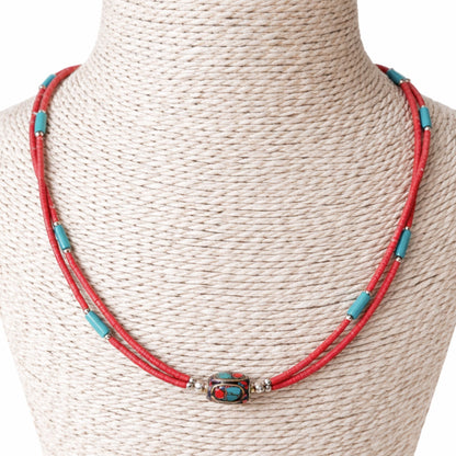 Collier Double Rang Souffle de Katmandou – Turquoise & Corail en Acier Inoxydable