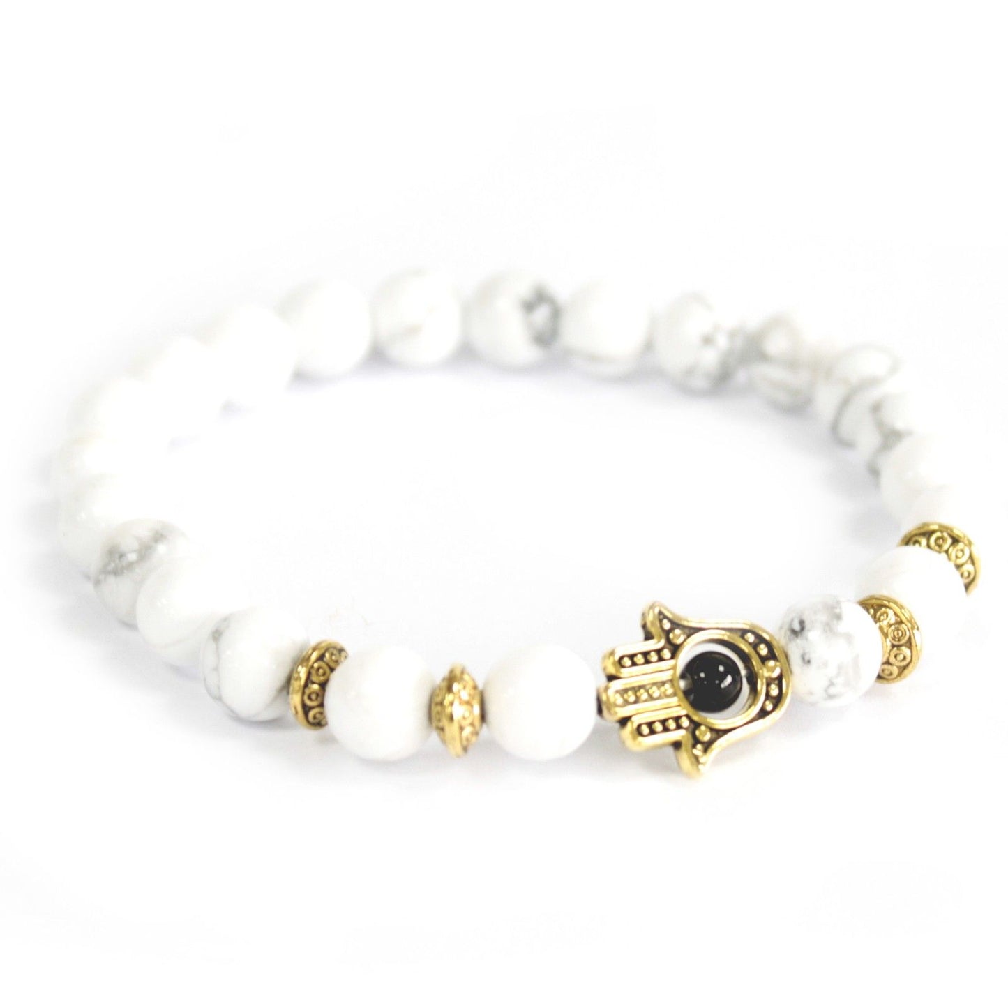 Le Bracelet Sérénité de Patan Howlite Blanche & Main de Hamsa Dorée