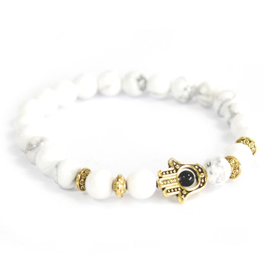 Le Bracelet Sérénité de Patan Howlite Blanche & Main de Hamsa Dorée