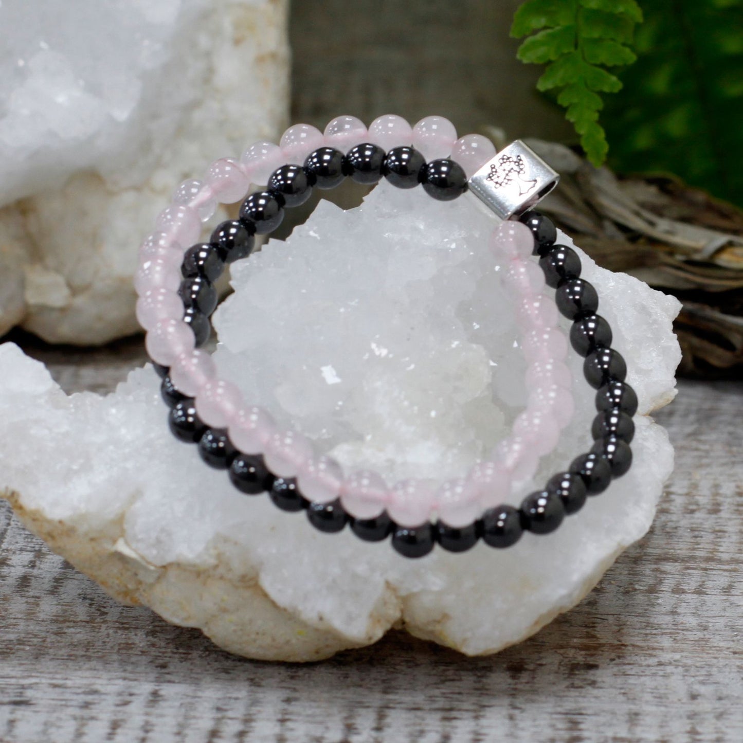 Le Bracelet Amour Infini Quartz Rose Facetté & Hématite Magnétique